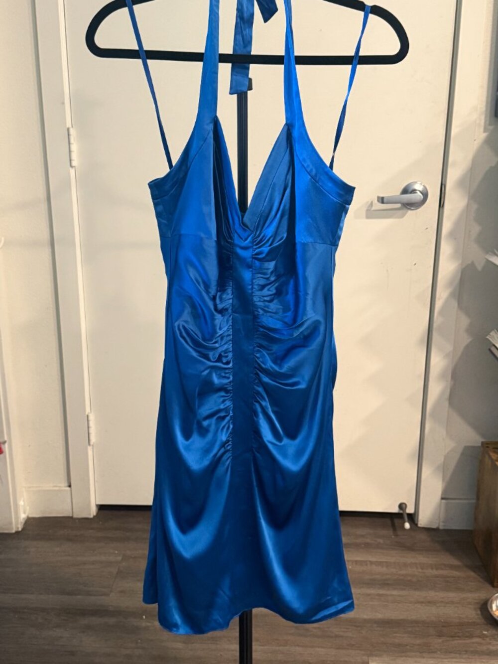 BCBGMAXAZRIA Royal Blue Satin Ruched Halter Mini Dress Size 6 Y2K